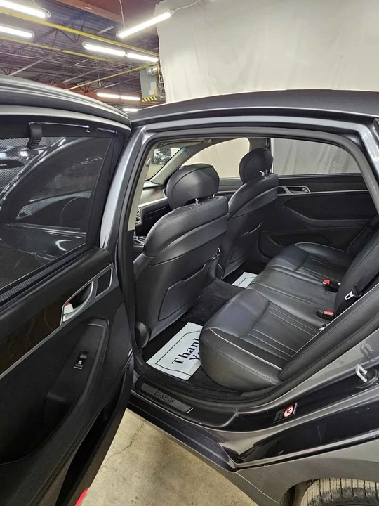 2015 Hyundai Genesis - Image 7 of 12