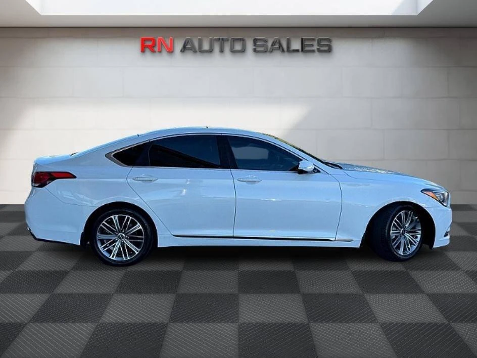 2015 Hyundai Genesis - Image 8 of 19