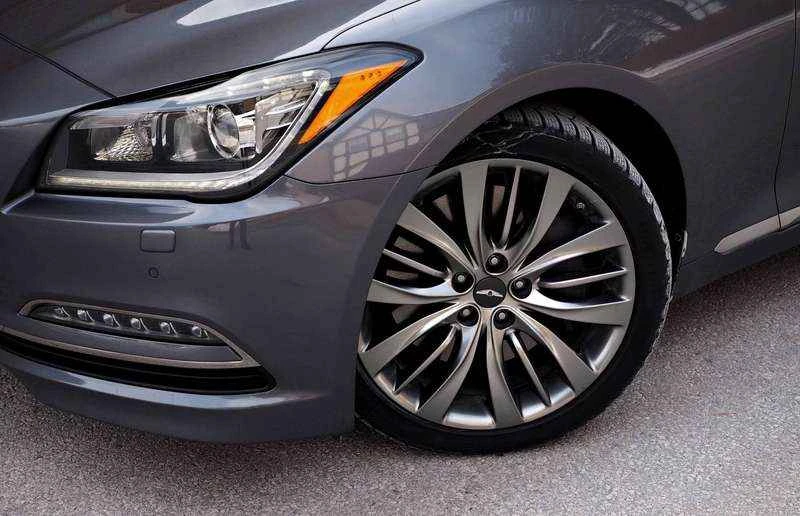 2015 Hyundai Genesis - Image 3 of 13