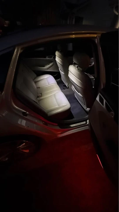 2015 Hyundai Genesis - Image 3 of 11