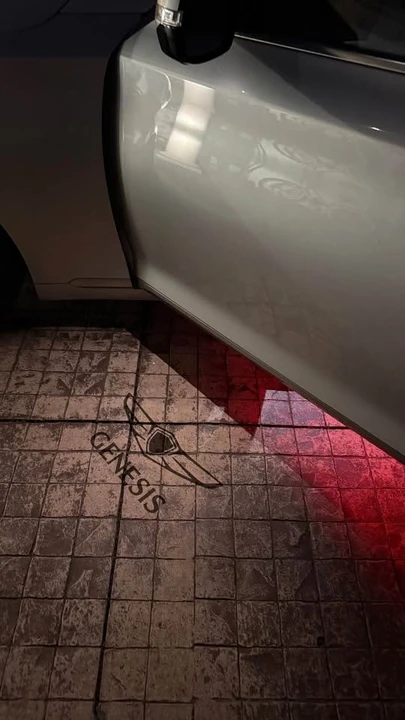 2015 Hyundai Genesis - Image 5 of 11