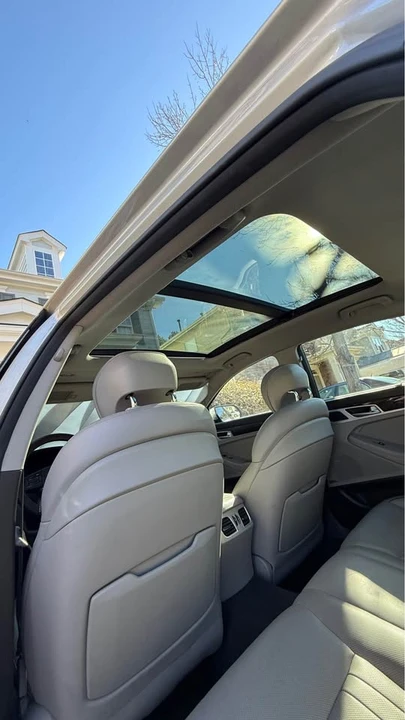 2015 Hyundai Genesis - Image 6 of 11