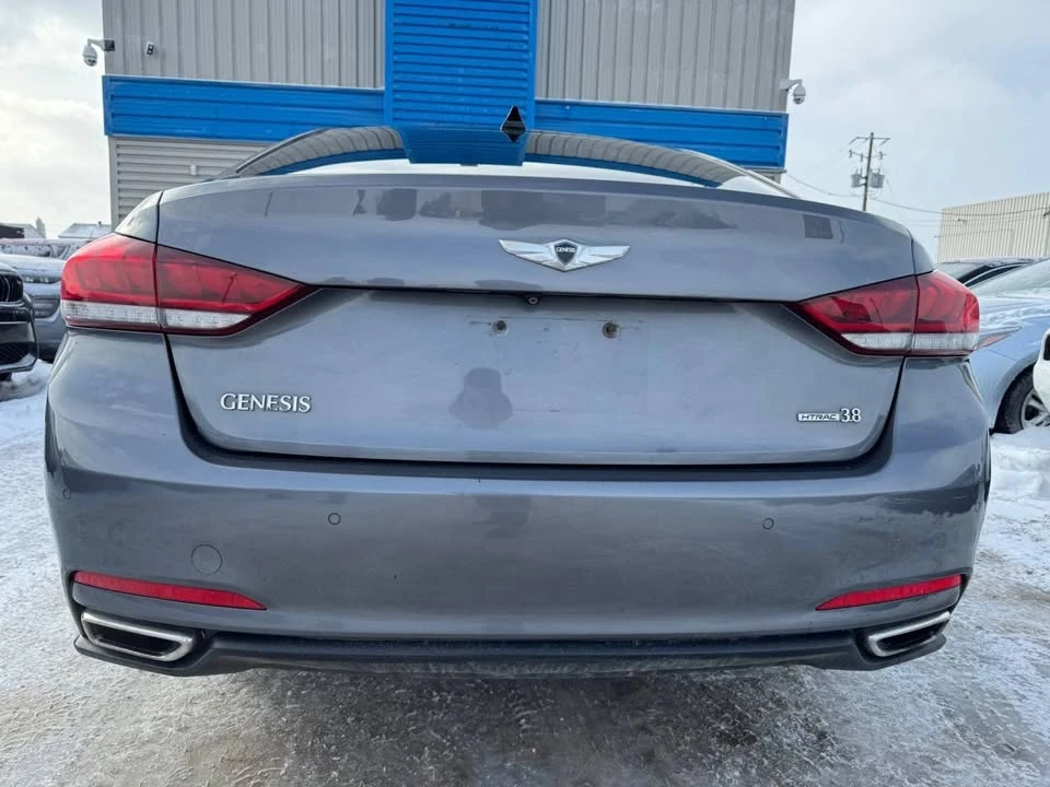 2015 Hyundai Genesis - Image 6 of 13