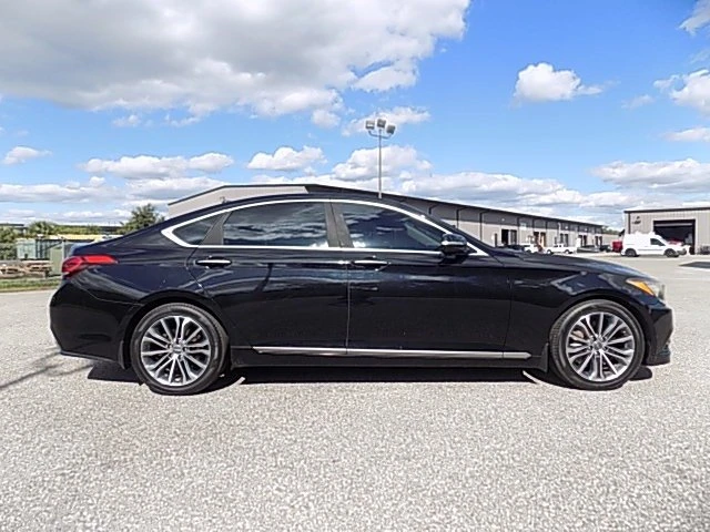 2015 Hyundai Genesis - Image 5 of 17