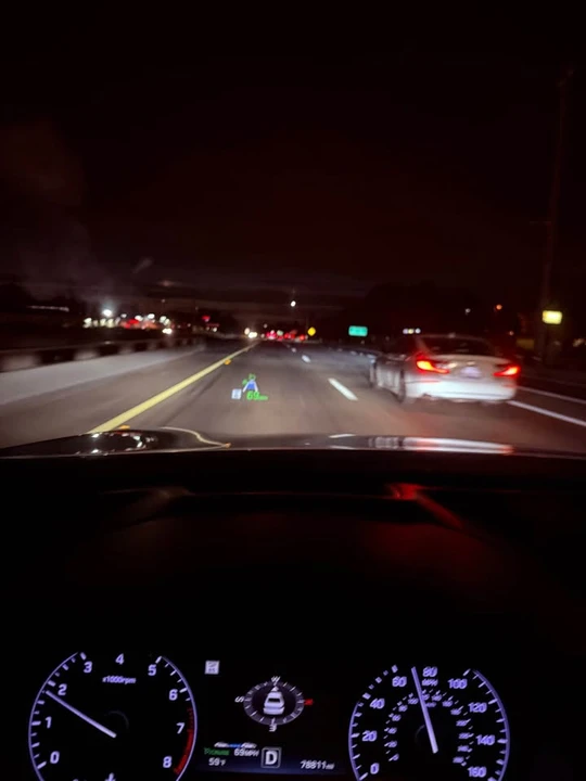 2015 Hyundai Genesis - Image 17 of 19