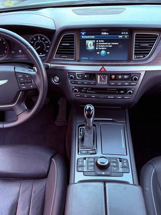 2015 Hyundai Genesis - Image 2 of 19