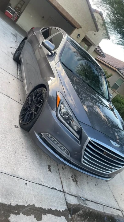 2015 Hyundai Genesis - Image 3 of 3
