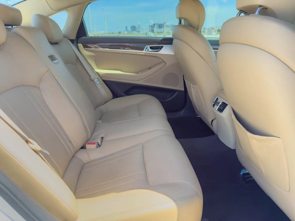 2015 Hyundai Genesis - Image 14 of 14