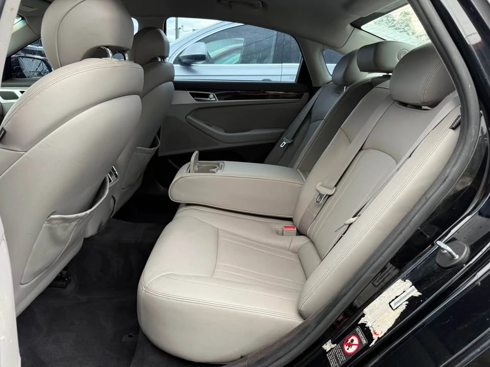 2015 Hyundai Genesis - Image 7 of 7
