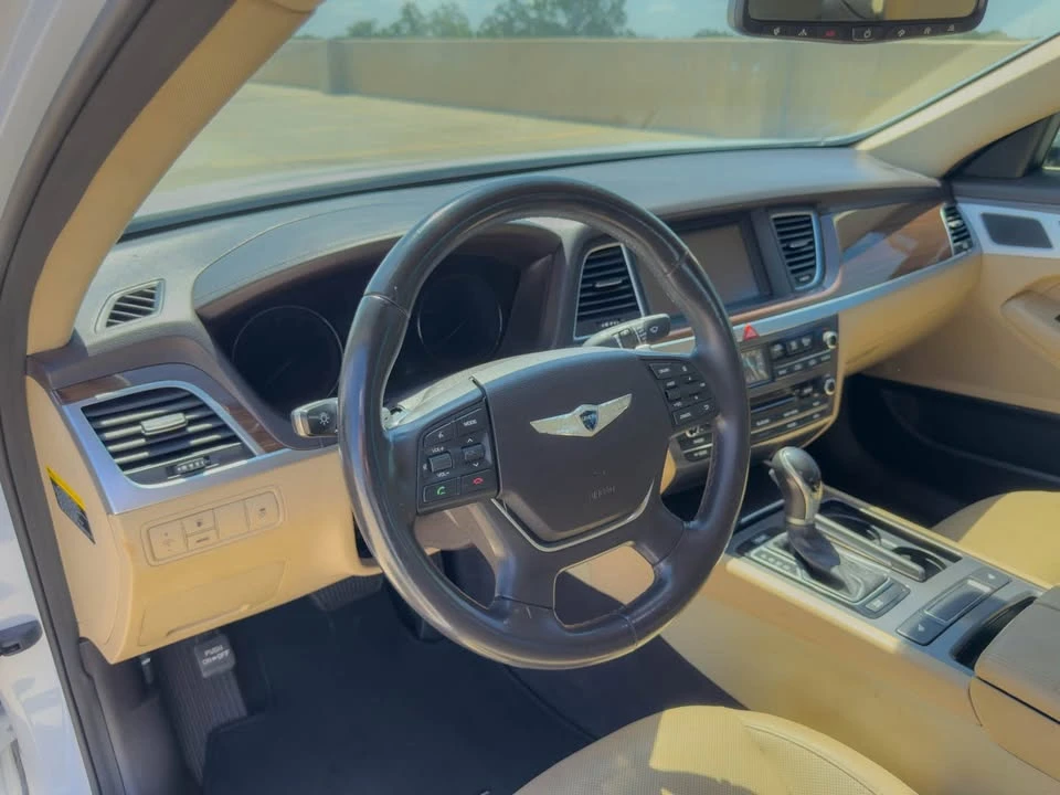 2015 Hyundai Genesis - Image 6 of 14