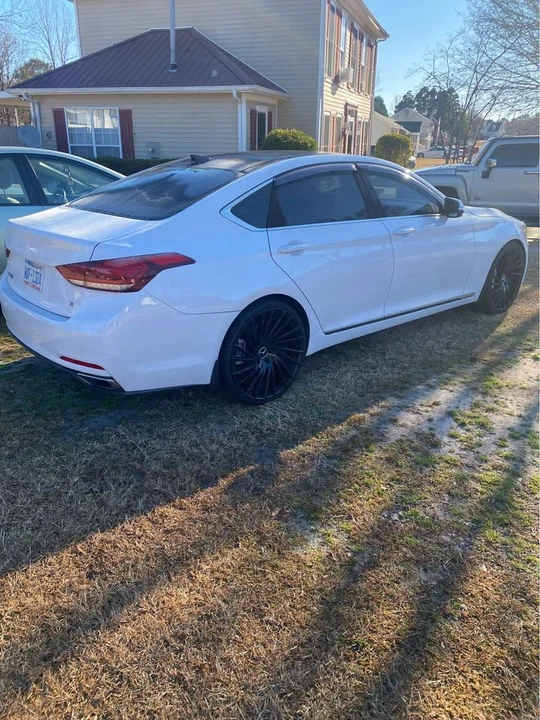 2015 Hyundai Genesis - Image 3 of 3