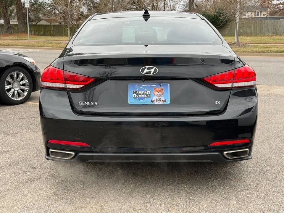 2015 Hyundai Genesis - Image 5 of 20