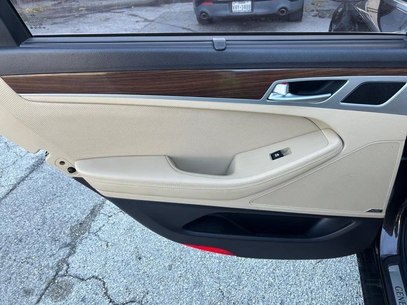 2015 Hyundai Genesis - Image 20 of 20
