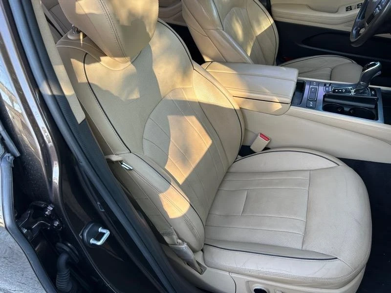 2015 Hyundai Genesis - Image 18 of 20