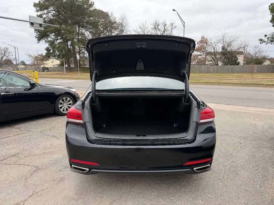 2015 Hyundai Genesis - Image 19 of 20