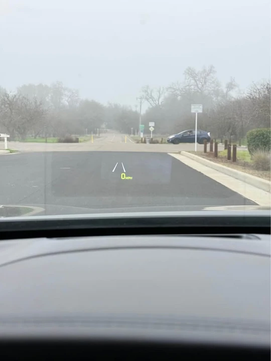 2015 Hyundai Genesis - Image 9 of 13