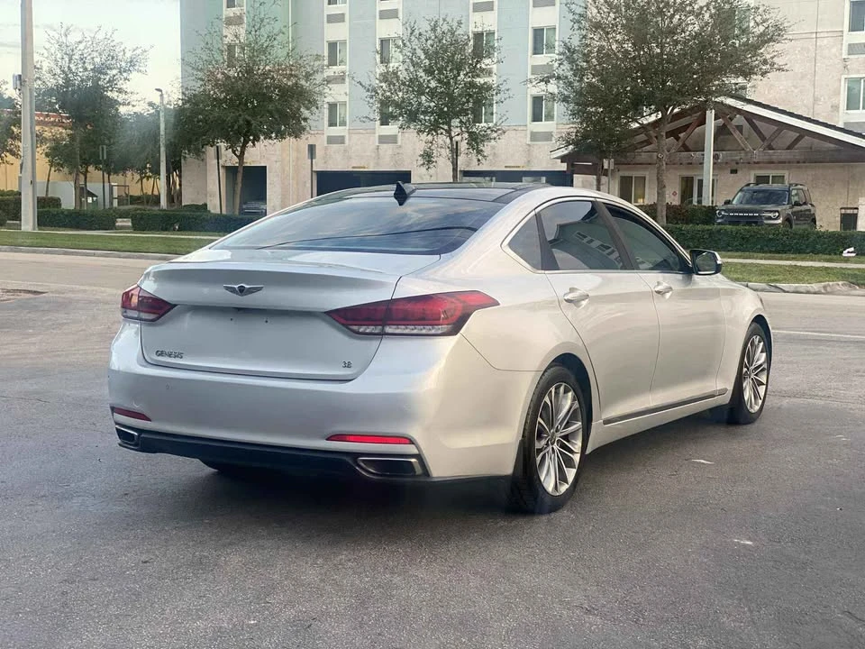 2015 Hyundai Genesis - Image 6 of 13