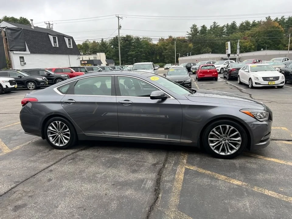 2015 Hyundai Genesis - Image 9 of 20