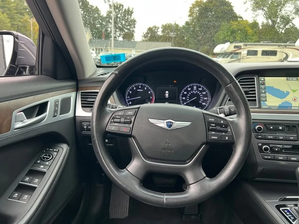 2015 Hyundai Genesis - Image 14 of 20