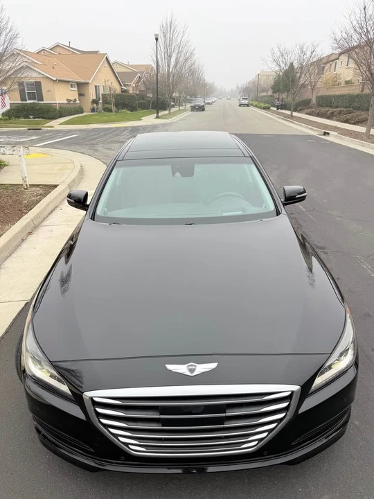 2015 Hyundai Genesis - Image 5 of 13