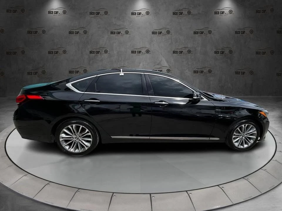 2015 Hyundai Genesis - Image 10 of 16
