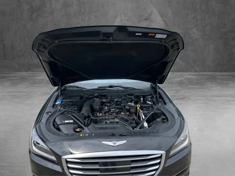 2015 Hyundai Genesis - Image 13 of 16