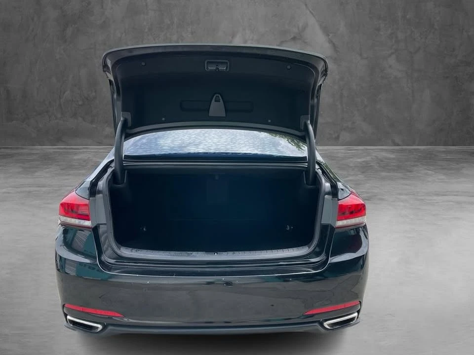 2015 Hyundai Genesis - Image 2 of 16