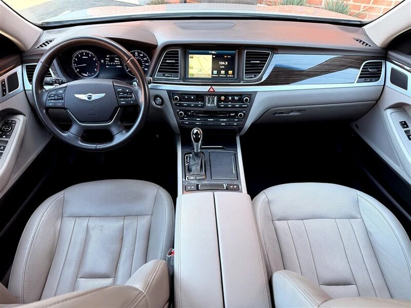 2015 Hyundai Genesis - Image 9 of 19