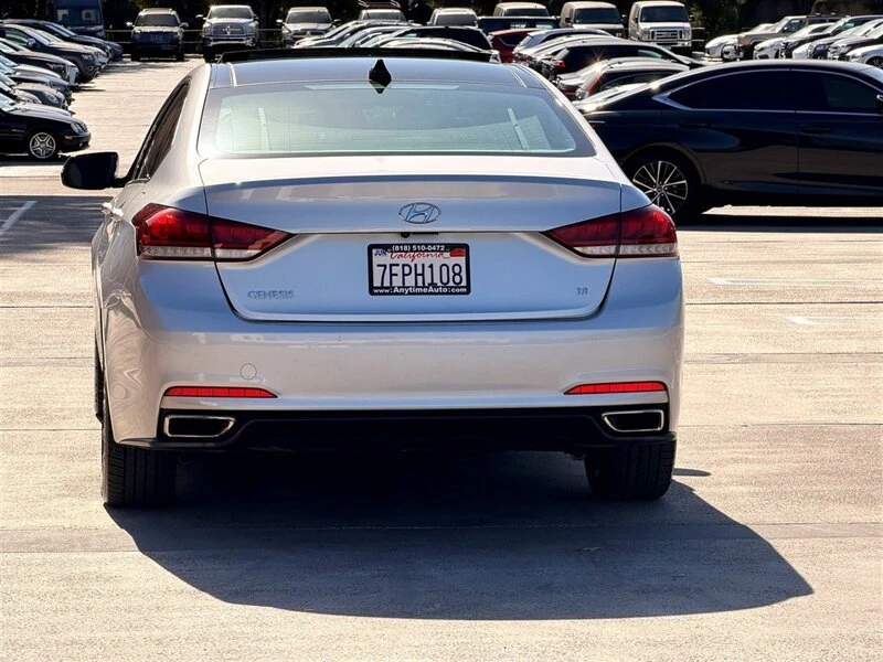 2015 Hyundai Genesis - Image 5 of 19