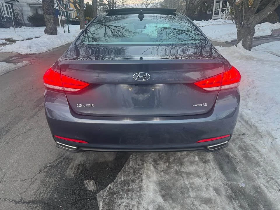 2015 Hyundai Genesis - Image 4 of 20