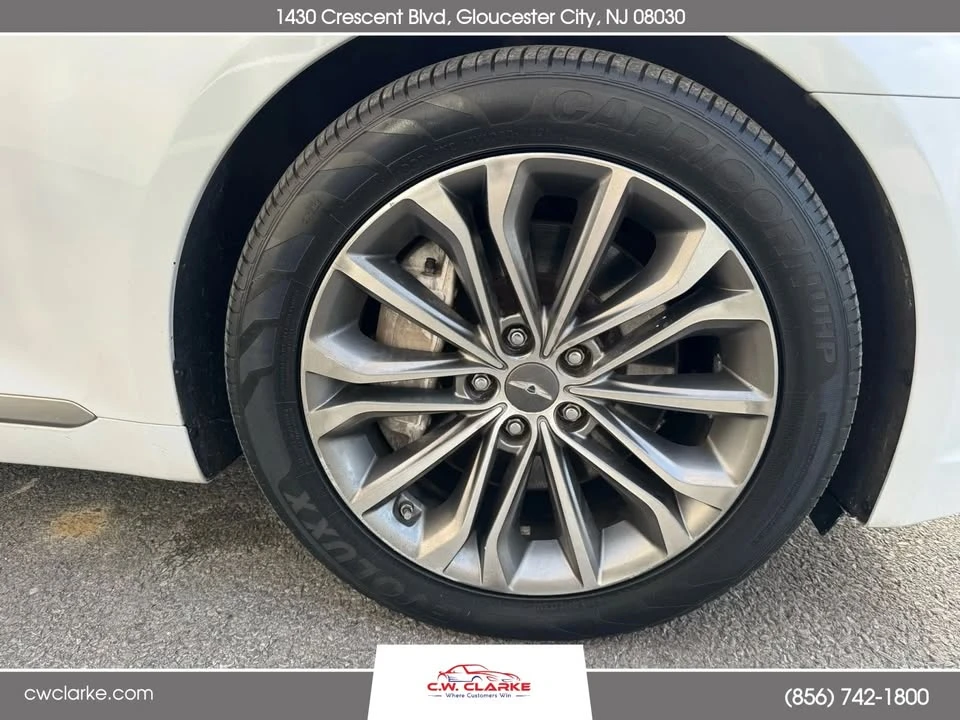 2015 Hyundai Genesis - Image 10 of 11