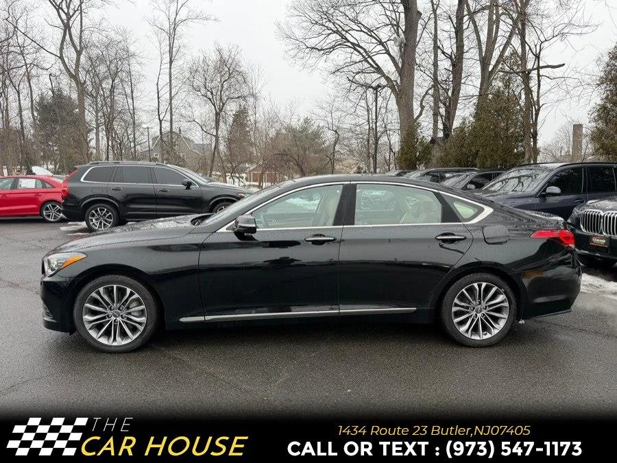 2015 Hyundai Genesis - Image 10 of 15