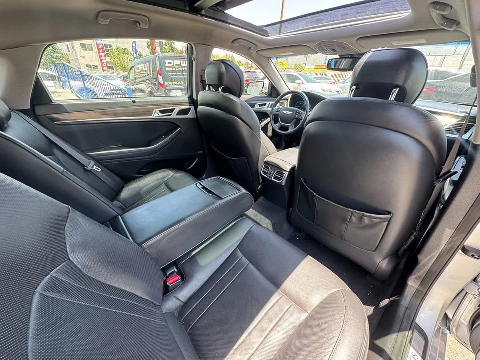 2015 Hyundai Genesis - Image 20 of 20