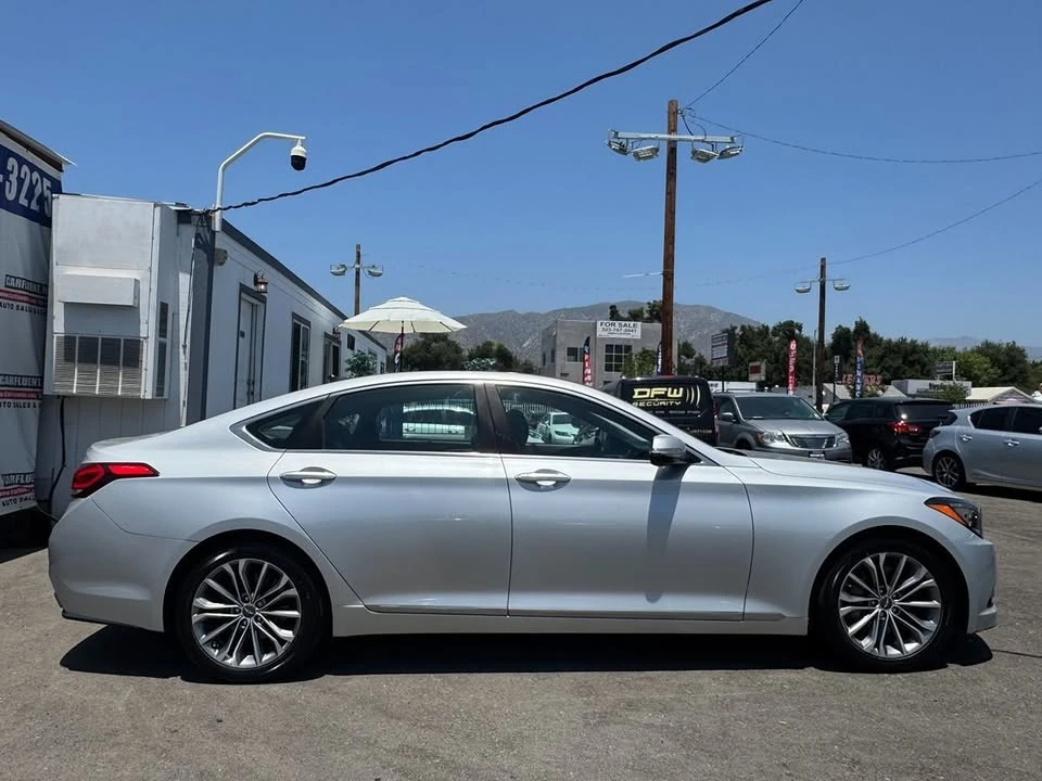 2015 Hyundai Genesis - Image 5 of 20