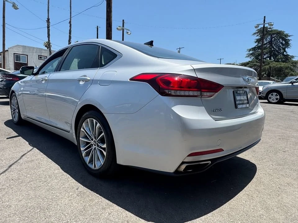2015 Hyundai Genesis - Image 6 of 20