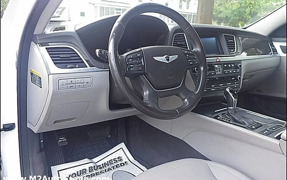 2015 Hyundai Genesis - Image 7 of 20