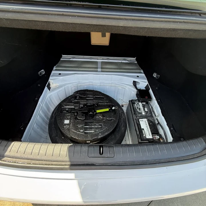2015 Hyundai Genesis - Image 7 of 20