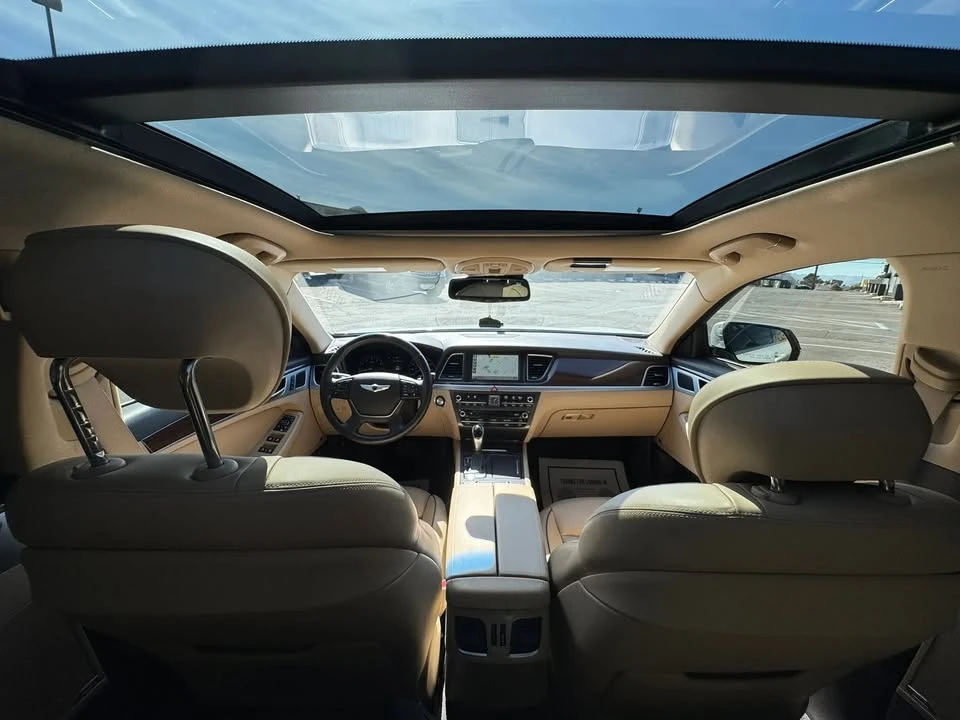 2015 Hyundai Genesis - Image 18 of 20