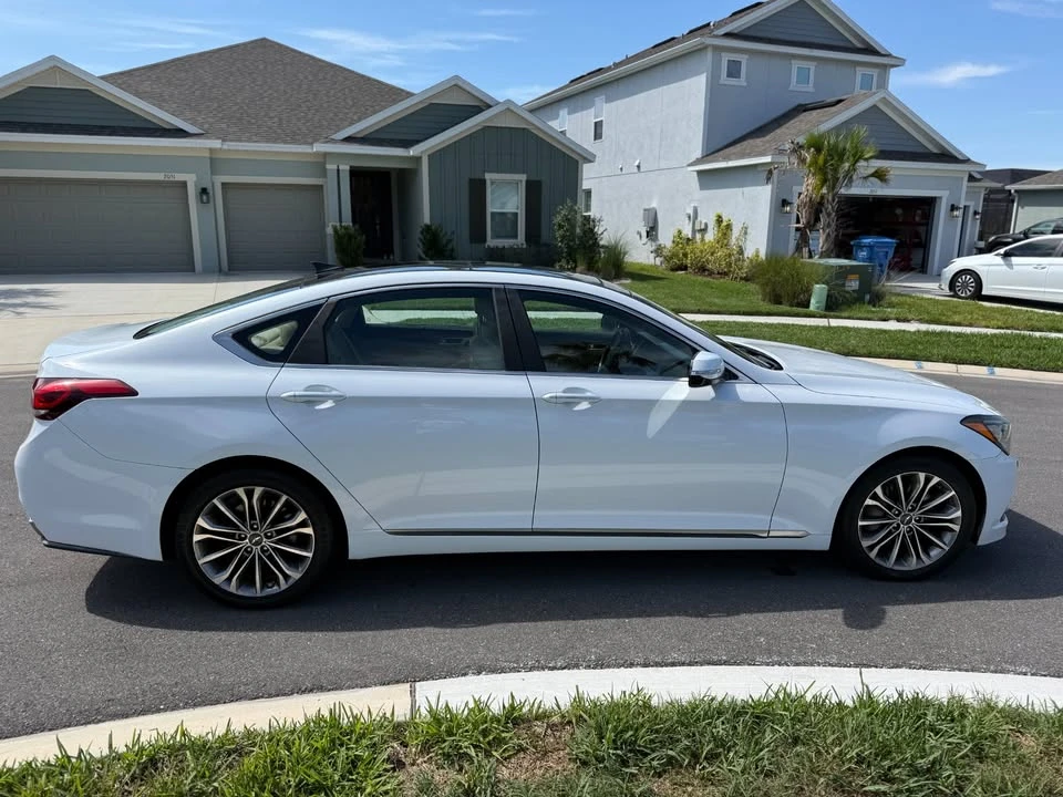 2015 Hyundai Genesis - Image 5 of 20