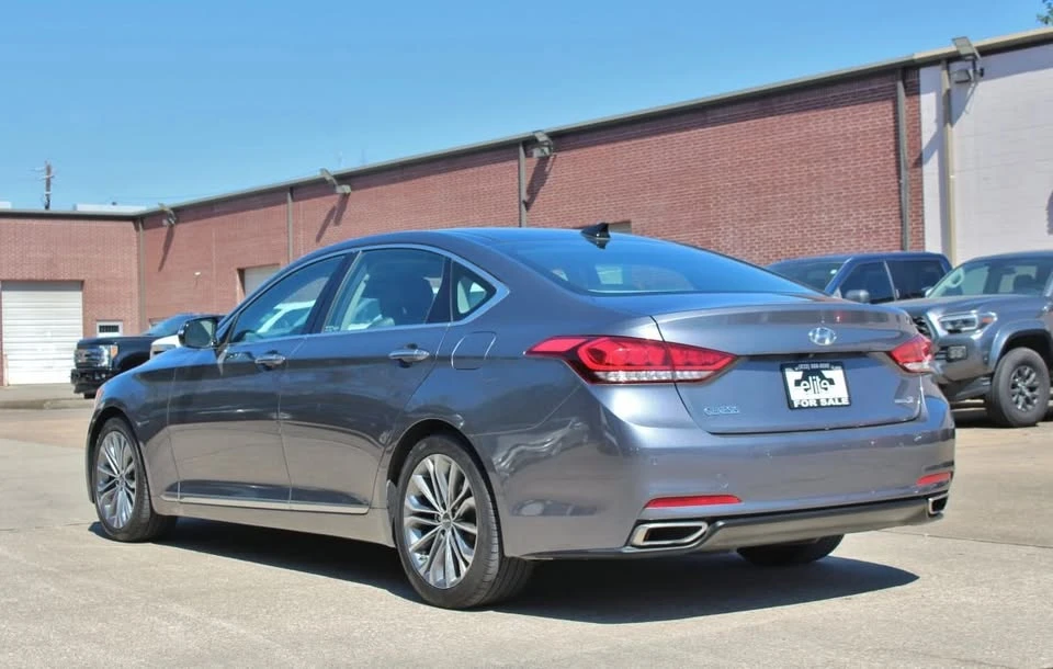 2015 Hyundai Genesis - Image 4 of 20