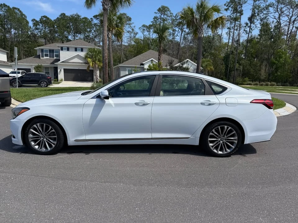 2015 Hyundai Genesis - Image 4 of 20
