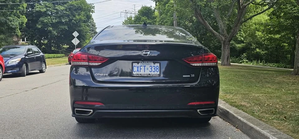 2015 Hyundai Genesis - Image 6 of 16