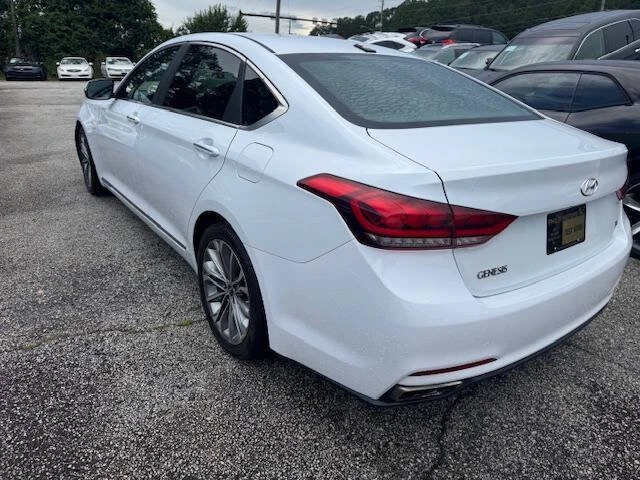 2015 Hyundai Genesis - Image 4 of 16