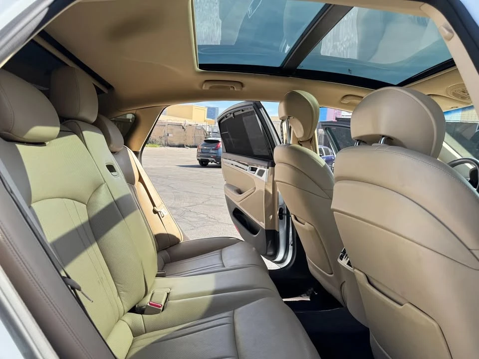 2015 Hyundai Genesis - Image 16 of 20