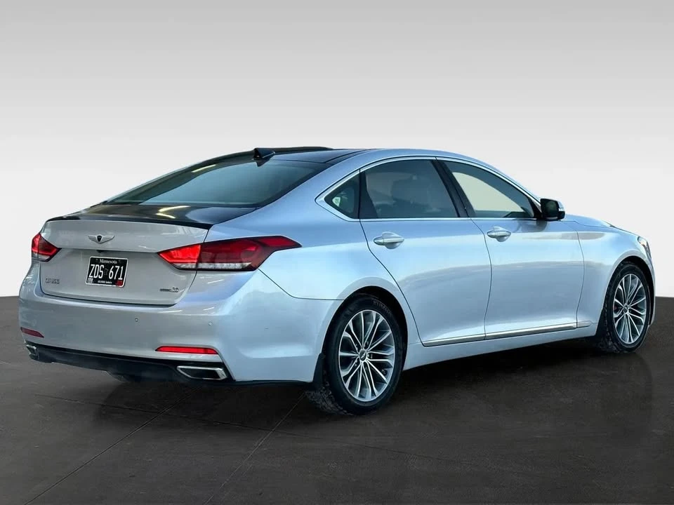 2015 Hyundai Genesis - Image 7 of 20
