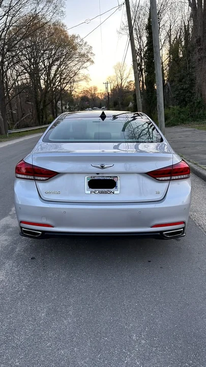 2015 Hyundai Genesis - Image 4 of 19