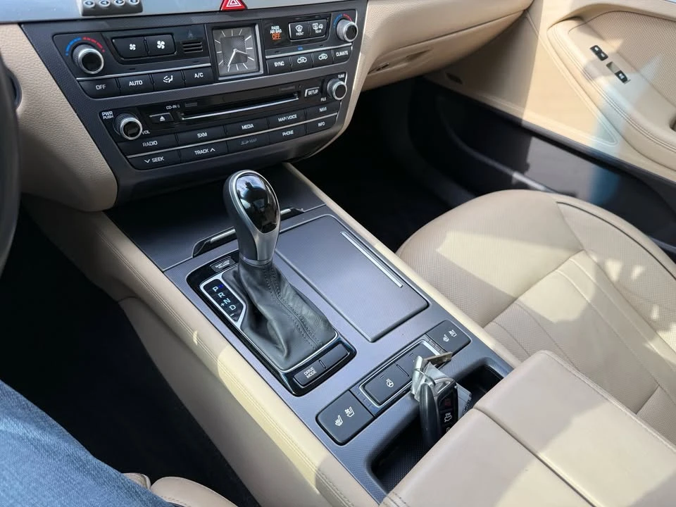 2015 Hyundai Genesis - Image 20 of 20