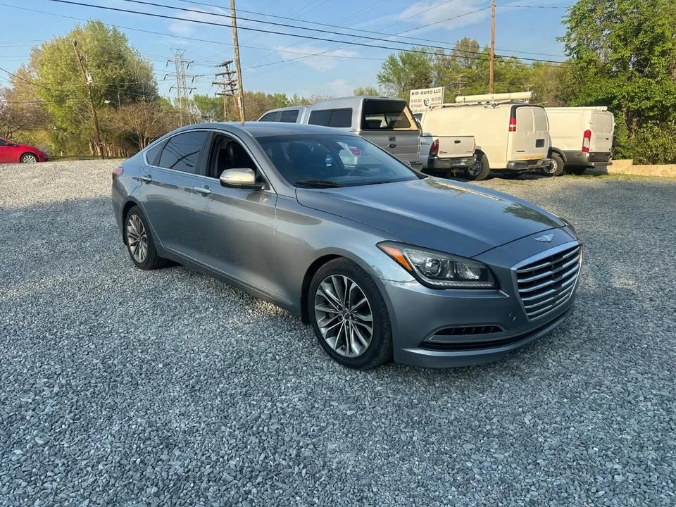 2015 Hyundai Genesis - Image 6 of 10
