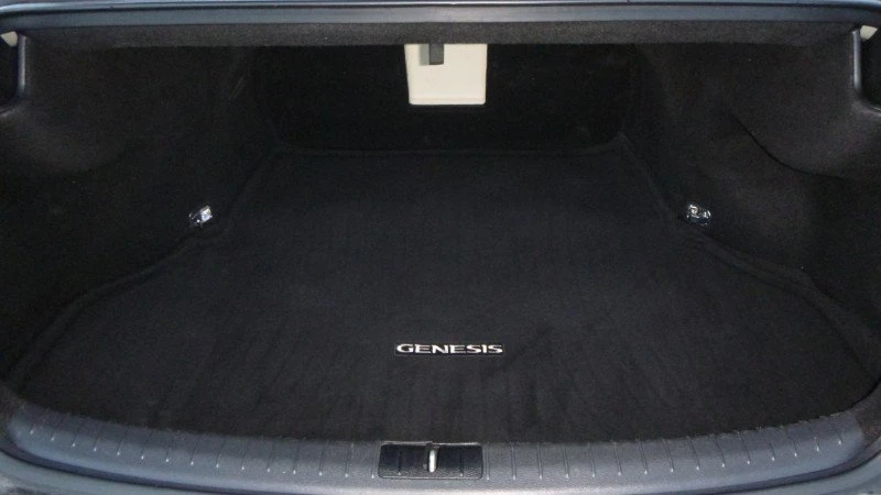 2015 Hyundai Genesis - Image 12 of 20