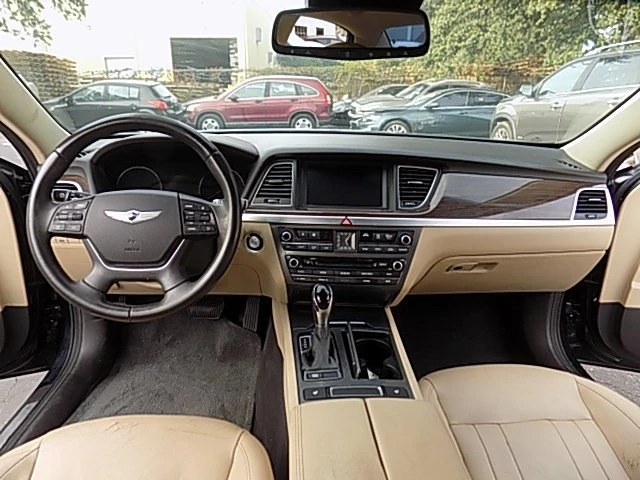 2015 Hyundai Genesis - Image 19 of 20